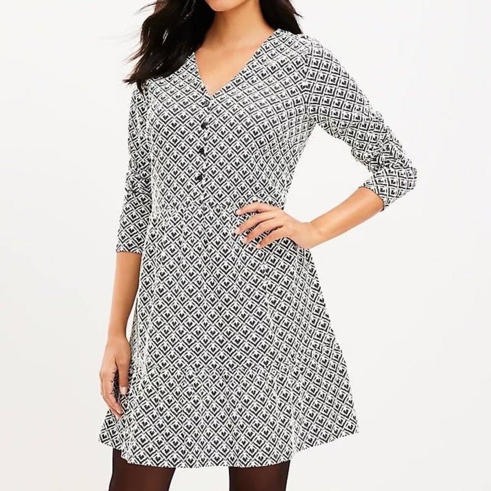 LOFT Ann Taylor Jacquard Mini Dress Flounce Swing Long Sleeve V-Neck Ruffle Hem